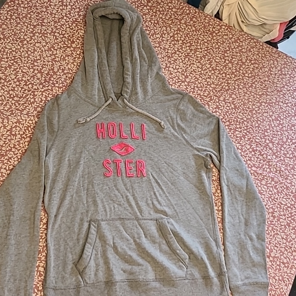 Hollister hoodie size large